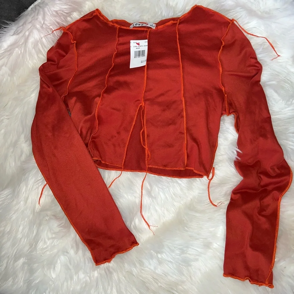 Crop top - Picture 3 of 6
